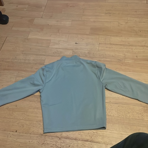 under armor long sleeve dryfit top - Picture 4 of 4